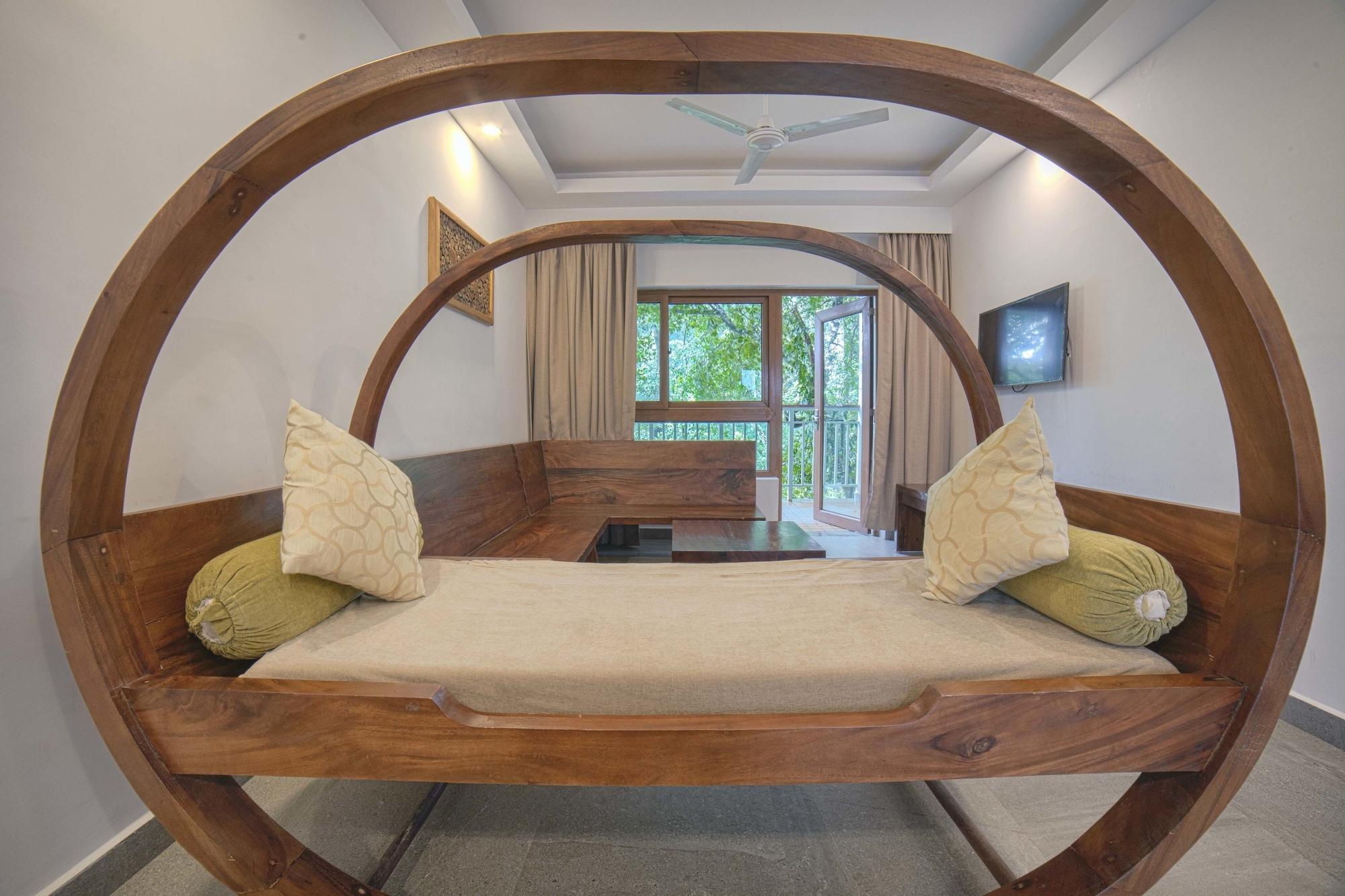 Elixir Hills Suites Resort And Spa Munnar Exterior photo