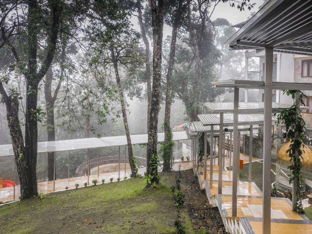 Elixir Hills Suites Resort And Spa Munnar Exterior photo