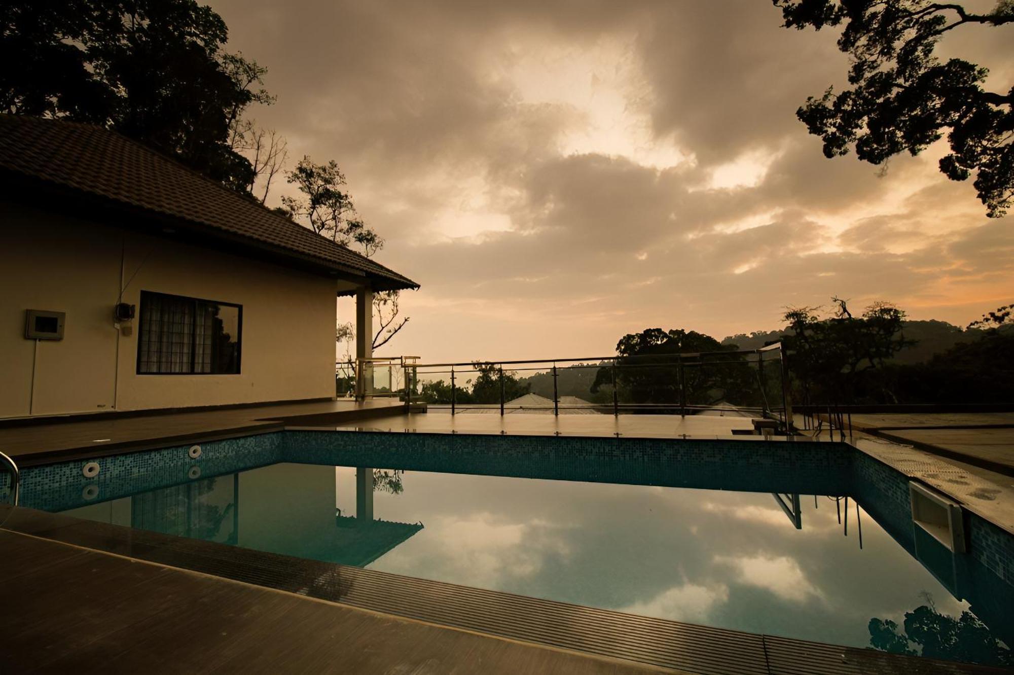 Elixir Hills Suites Resort And Spa Munnar Exterior photo