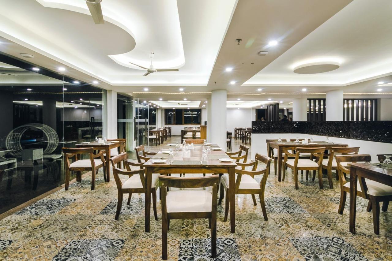 Elixir Hills Suites Resort And Spa Munnar Exterior photo
